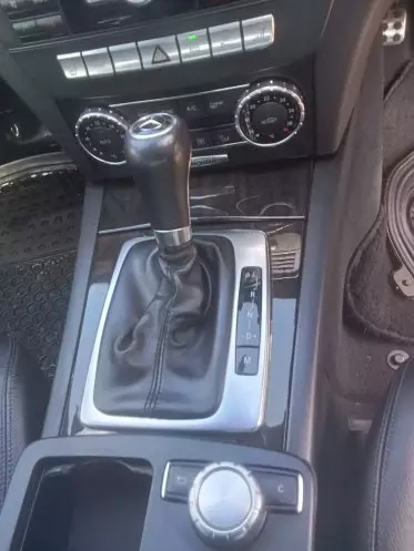Mercedes-Benz C200