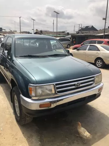 Toyota T100