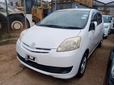 Toyota Passo Sette