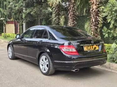 Mercedes-Benz C 200