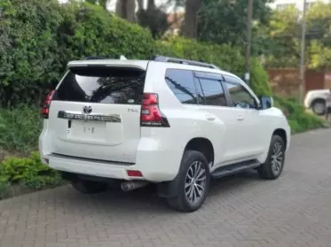 Toyota Landcruiser Prado