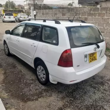 Toyota Fielder 