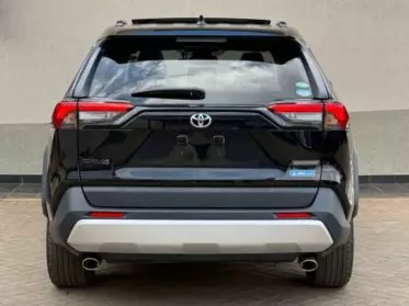 Toyota Rav 4 8AT 2.5l (Adventure Grade)