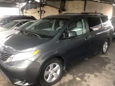 Toyota Sienna