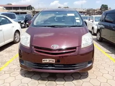 Toyota Passo Sette