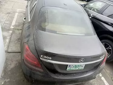Mercedes-Benz C 300