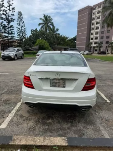 Mercedes-Benz C 300
