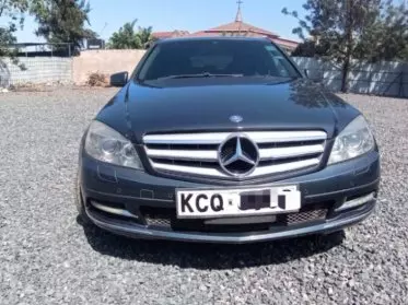 Mercedes-Benz C200