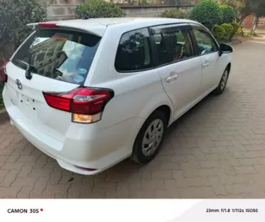 Toyota Fielder 