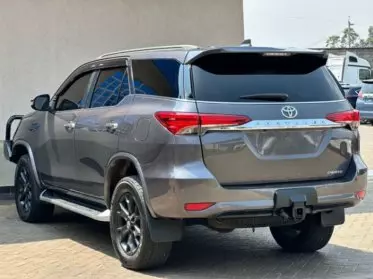 Toyota Fortuner