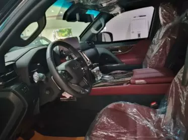 Lexus LX 600