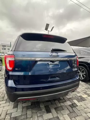 Ford Explorer XLT 3.5L