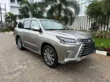 Lexus LX 570