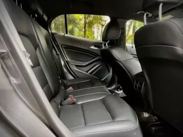Mercedes-Benz GLA 220