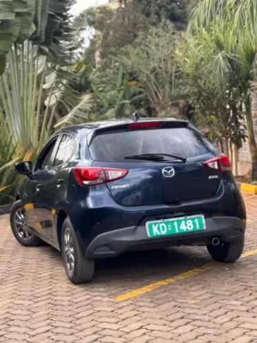 Mazda Demio 