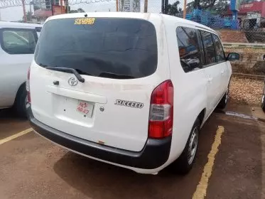 Toyota Succeed