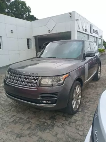 RANGE ROVER HSE LR4