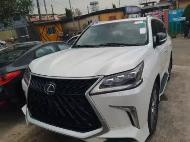 Lexus LX 570