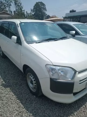 Toyota Succeed 