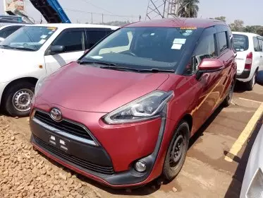 Toyota Sienta