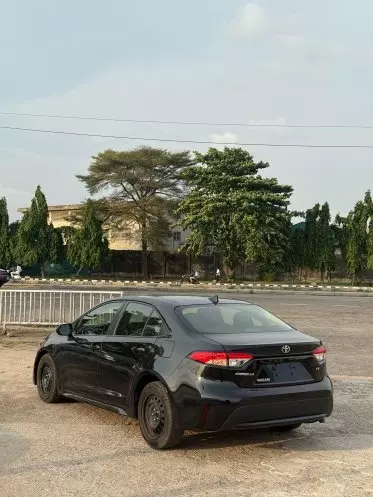 Toyota Corolla Cross (High Grade)