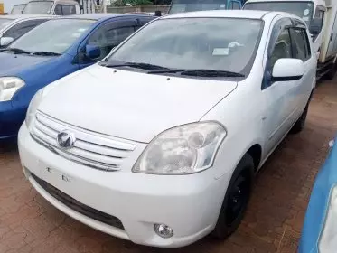 Toyota Raum