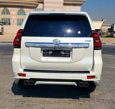 Toyota  Land Cruiser VXR V8
