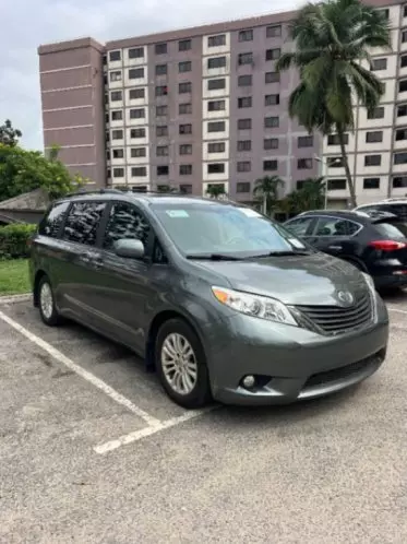 Toyota Sienna