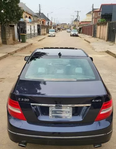 Mercedes-Benz C 300
