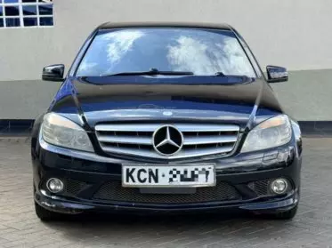 Mercedes-Benz C200