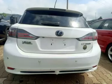 Lexus CT 200h