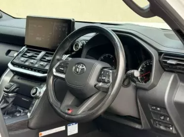 Toyota LAND CRUISER 300 LC300