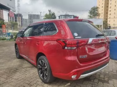 Mitsubishi Outlander hybrid