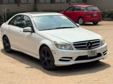 Mercedes-Benz C 300