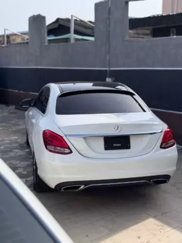 Mercedes-Benz C 300