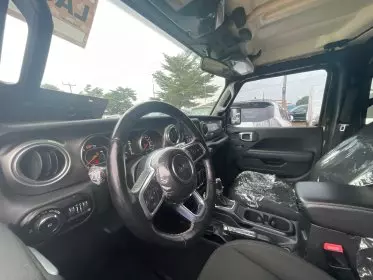 JEEP Wrangler Sahara