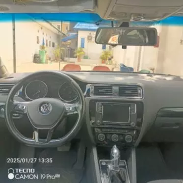 VOLKSWAGEN polo sedadan trend  ba ess