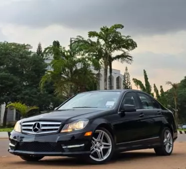 Mercedes-Benz C 300