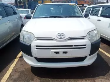 Toyota Succeed 