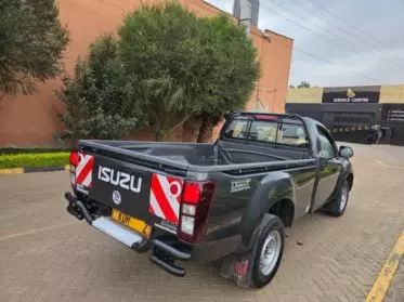 Isuzu D-Max