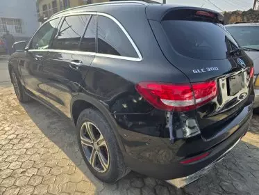 Mercedes-Benz GLC 300