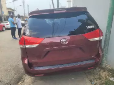 Toyota Sienna