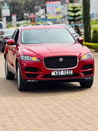 Jaguar F-Pace