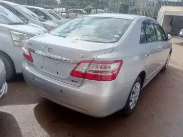 Toyota Premio