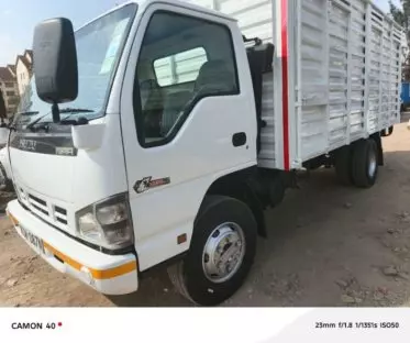 Isuzu NPR