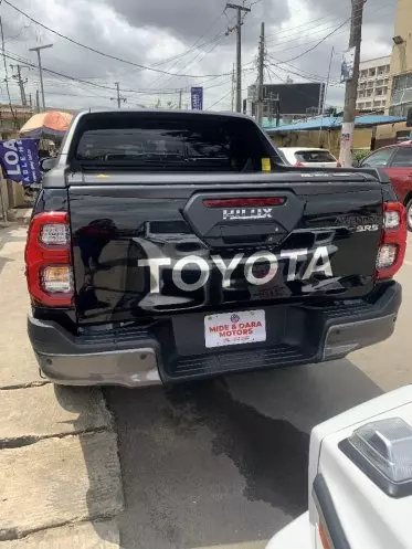 Toyota Hilux