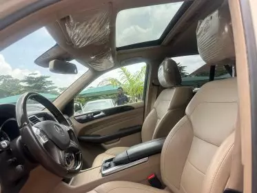 Mercedes-Benz ML 350