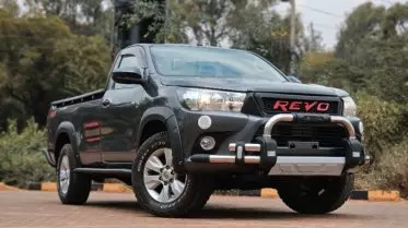 Toyota Hilux Revo 