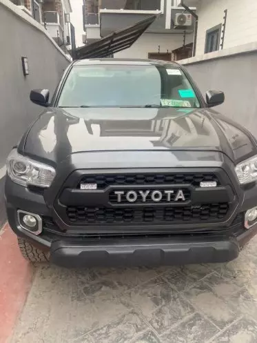 Toyota Tacoma