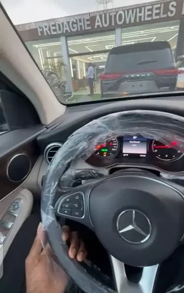 Mercedes-Benz GLC 300